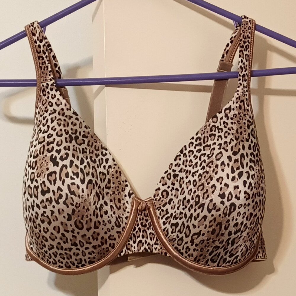 Gently Used ~ Ladies Leopard Print Lightly Lined Underwire Bra (Size: 38D)